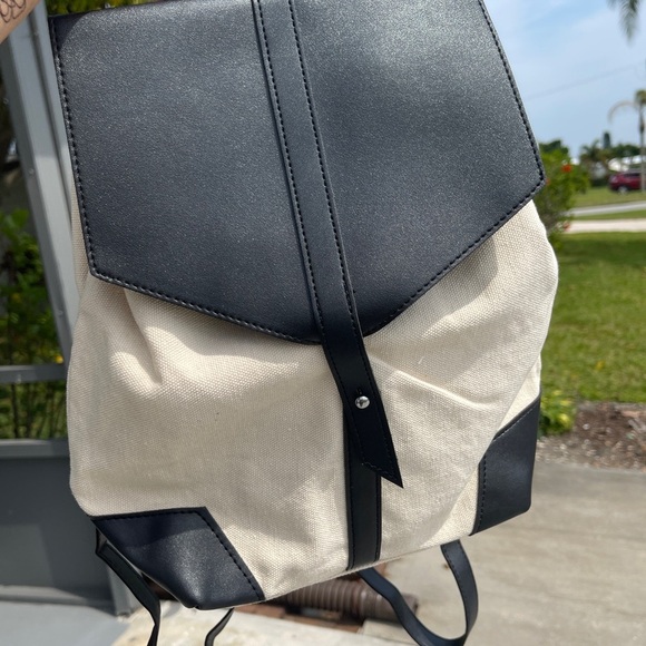 DEUX LUX Demi Backpack Unisex - Picture 3 of 12
